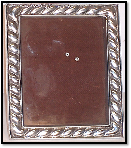 PORTA RETRATO ALMENDRAS PELTRE