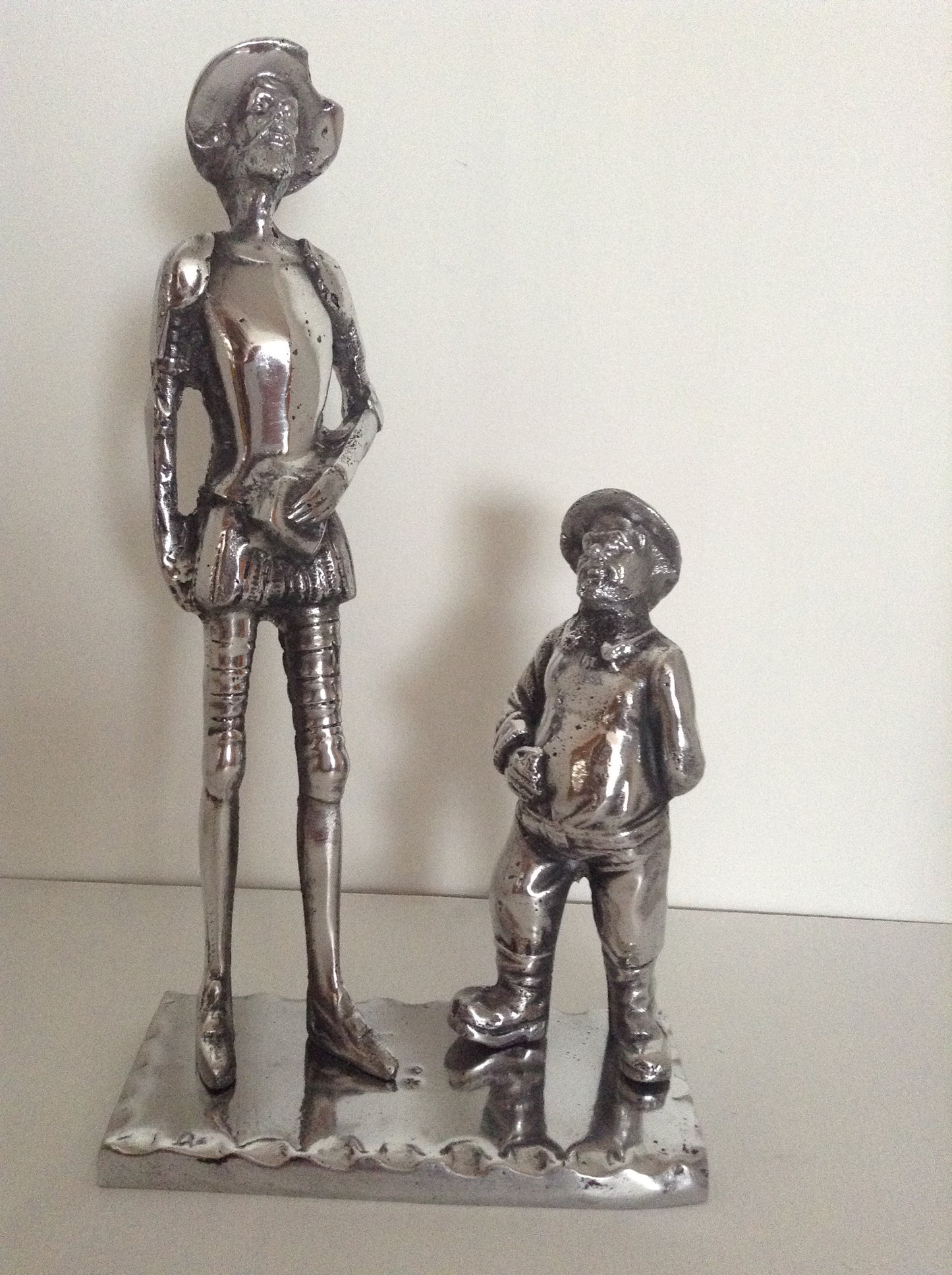 QUIJOTE Y SANCHO CON BASE PELTRE