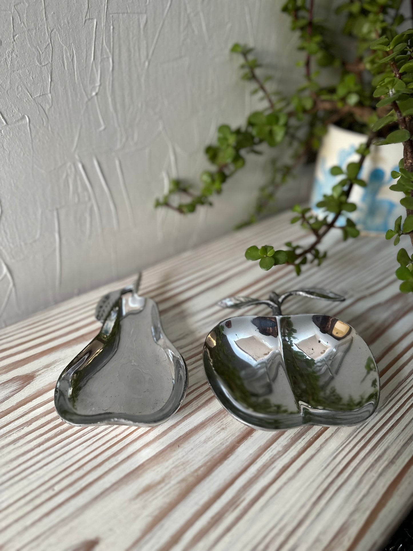 Manzana hojas Peltre